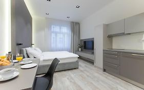 Lampi Aparthotel Prague